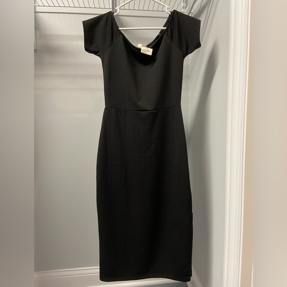 Black dress, brand new